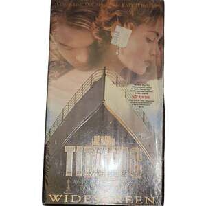 Titanic (1997) Widescreen VHS - Factory Sealed